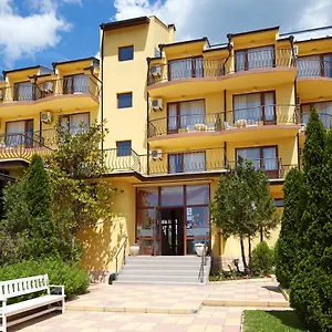 Yalta Complex Отель Солнечный берег